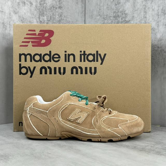 新款上架 Miumiu X New Balance Nb530 情侣款休闲运动鞋 Miu Miu X New Balance 经典nb530运动鞋中汲取灵感，推