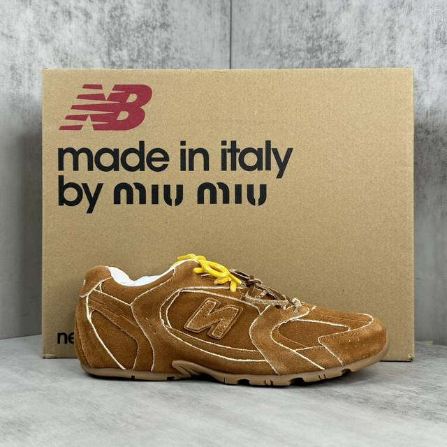 新款上架 Miumiu X New Balance Nb530 情侣款休闲运动鞋 Miu Miu X New Balance 经典nb530运动鞋中汲取灵感，推