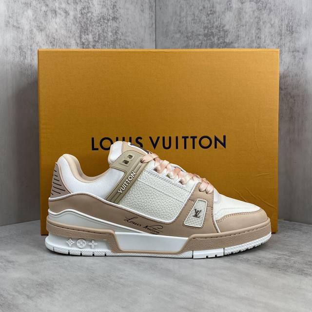 新款上架 2024 Louis*Vuitto* Lv Trainer 最新款 大底和面料私模 绝对下血本费心思的一款鞋子 自vifgil到来之后而设计的这一系列