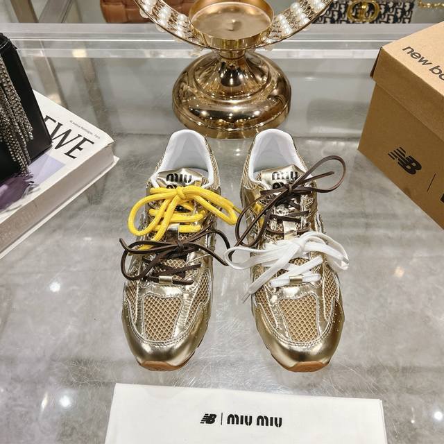 出厂 新色增加 Miumiux New Balance 漆面休闲阿甘鞋德训鞋运动鞋原版开发，Miu Miux从new Balance 经典 Nb530运动鞋中汲