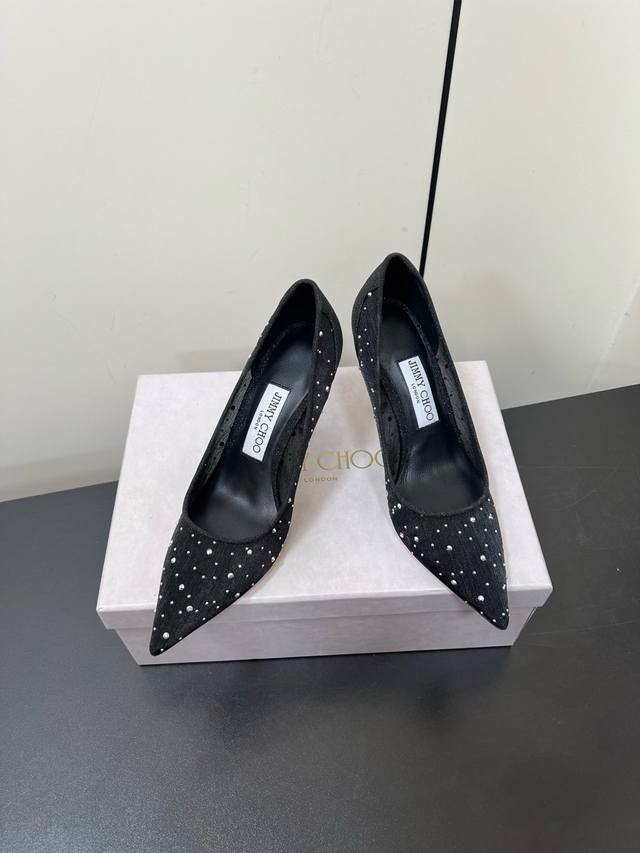 Jimmychoo New Arrival～Jc 2025早春 尖头网纱单鞋，复古时髦的调性，水钻点缀 增添了精致优雅的韵味原版网纱材质，脚感满分意大利进口牛皮