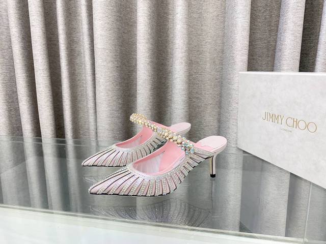 Jimmy Choo 2025爆款， 尖头水钻高跟鞋 凉鞋王一博的家人来摩托姐姐们，Jimmychoo全球品牌代言人澳大利亚尖头镶钻系列、简直是美上天了，爱上优