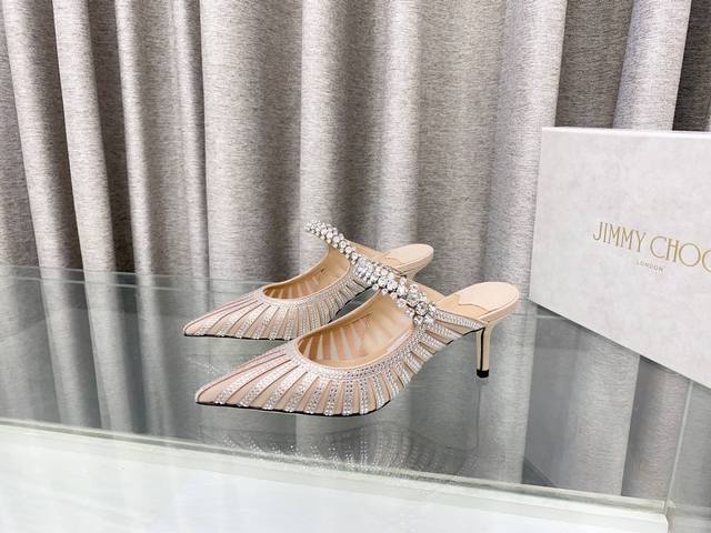 Jimmy Choo 2025爆款， 尖头水钻高跟鞋 凉鞋王一博的家人来摩托姐姐们，Jimmychoo全球品牌代言人澳大利亚尖头镶钻系列、简直是美上天了，爱上优