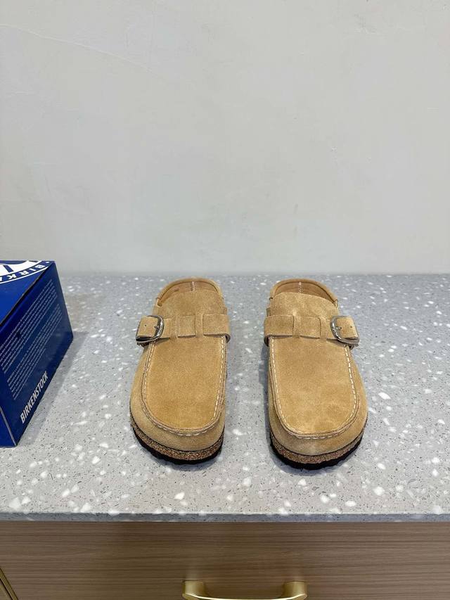 Birkenstock 博肯 情侣款 真软木休闲 半拖人体工程学设计符合脚形的脚床，软木材质穿着超级轻便舒适，楦形线条优美，做工精致，长时间穿着不累脚略显慵懒的