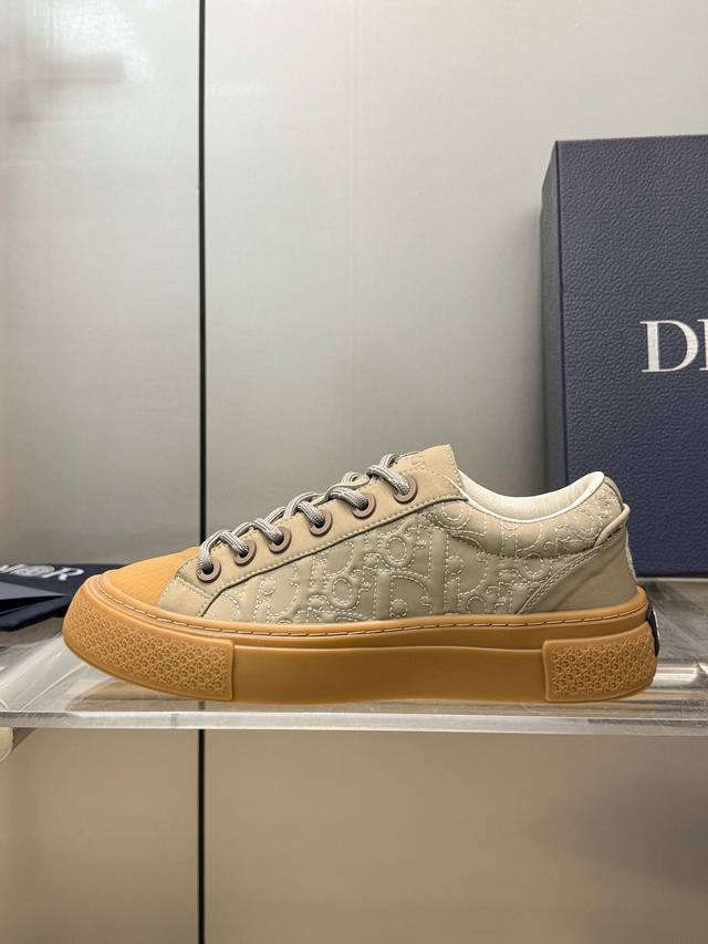 出厂价：迪奥 2024秋冬高定系列新款男鞋 Cd 果冻色平底休闲鞋 Dior And Stone Island B33圆头系带帆布滑板鞋 明星同款oblique