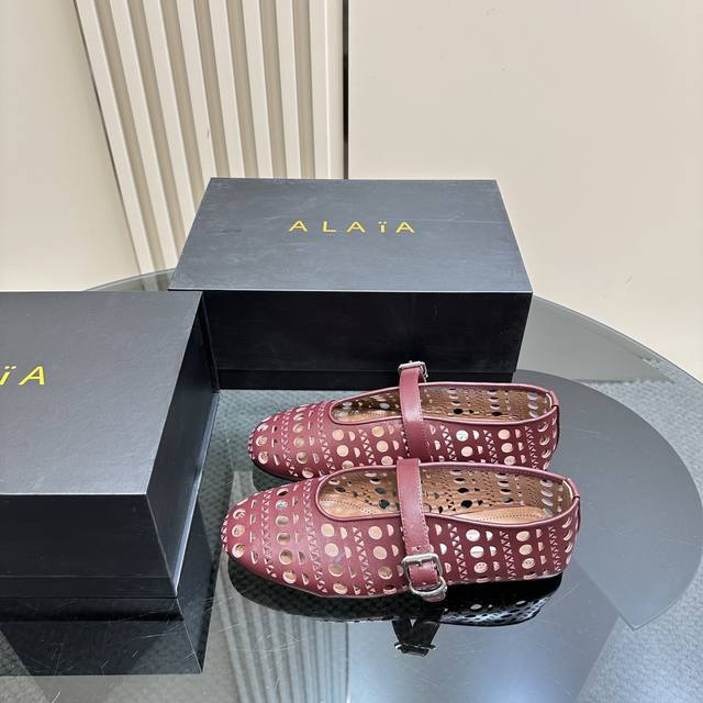 最高版出厂Alaia｜法国高端一线高定品牌Azzedinealaia:时尚界最后的手艺人只忠于展现女性身体曲线的裁剪之王始创于1979年的品牌alaia一直主售