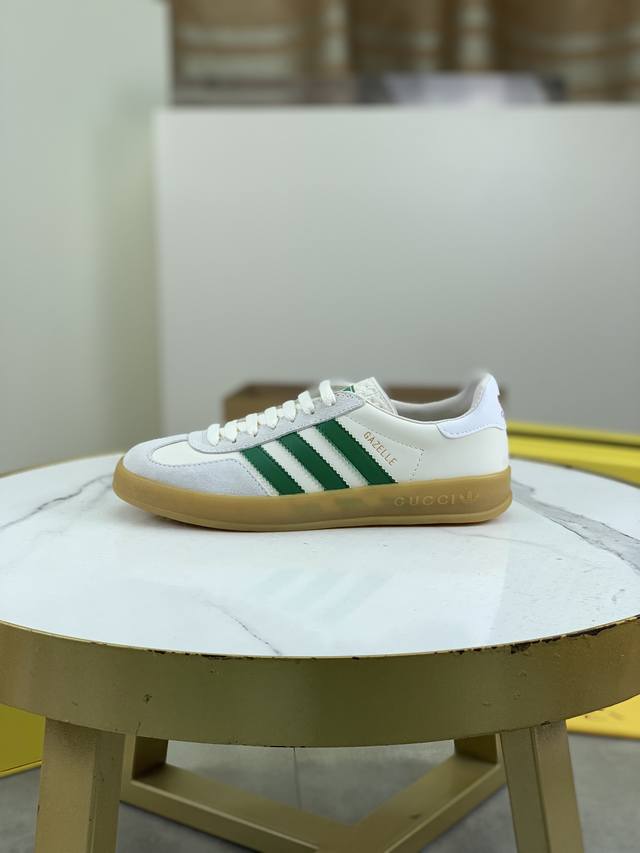 工厂价 顶级版本Adidas X Gucci联名款gazelle运动鞋 情侣款休闲板鞋原版购入开发 做货 阿迪达斯x古驰世纪联名爆款 融汇两个品牌丰富且历史悠久