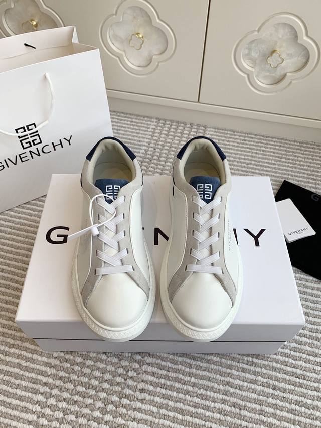 男款Givenchy 纪梵希男士gvc休闲板鞋百搭运动鞋顶级品质穿出不一样的风格，不一样的尾巴配色使小白鞋不再单调！简约风格难掩奢华质感！适合各种日常搭配鞋面牛