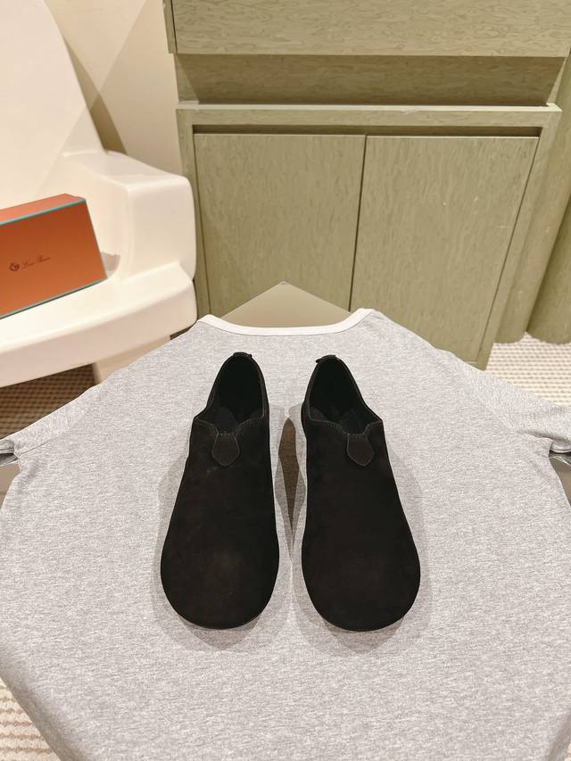 Loro Piana 新款发布 邂逅一场工艺热情，原版一比一高定复刻！码数35-40 40定制全套专柜同步包装！