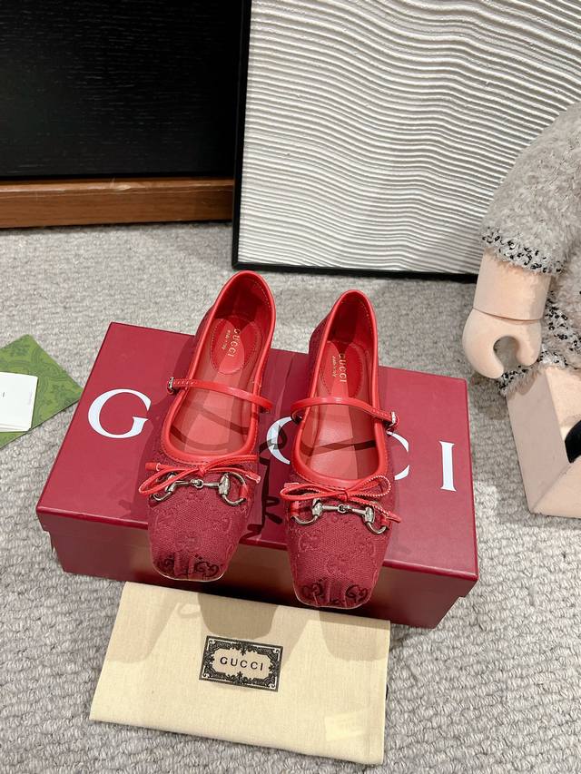 顶级品质Gucci Ss25 New Arrival～古驰2025早春新款芭蕾舞平底鞋超美的g家单品！俏皮可爱，显嫩减龄～小仙女♀穿搭必备，穿起真的好看又舒服鞋