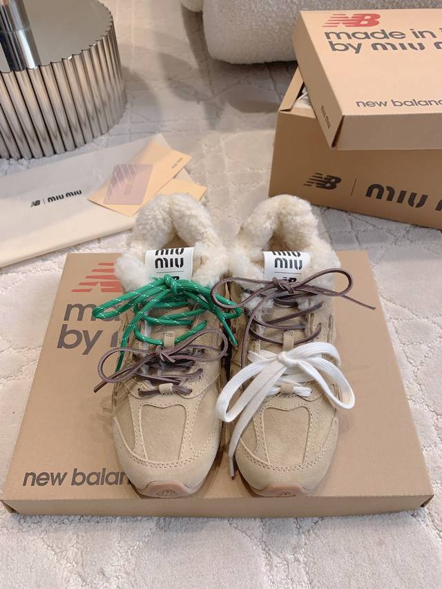 绒面 皮面 毛里加20Miu X Newbalance 合作款运动鞋 新增内增高 上脚秒变大长腿 神来之鞋 上脚太好看啦 闭眼入 各种穿搭都能驾驭 配色好美内增