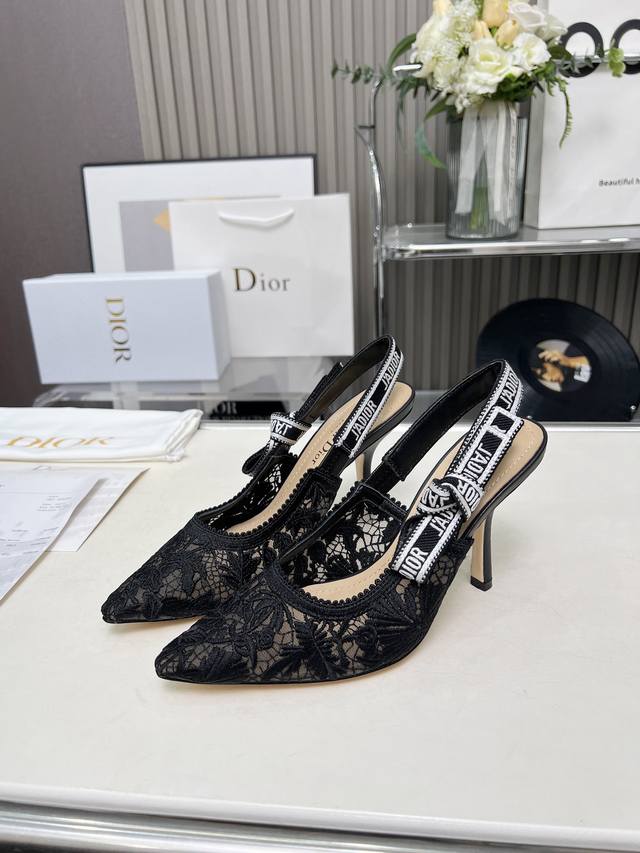 出厂 顶级版本 迪奥 Dior 刺绣高跟鞋刺绣图案 字母logo织带凉鞋款2025春夏最新提花刺绣图案凉鞋款.原版购入. 特订材料. 一比一零差距复刻！材质：原