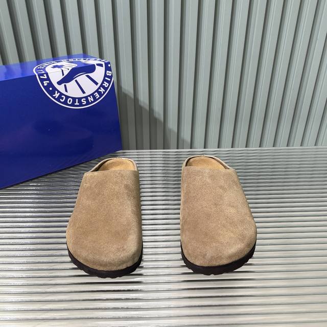 Birkenstock脖肯包头半拖鞋超好穿 舒适度 软木脚床，人体工程学设计，对你的脚底部全完支撑 作为日常鞋履穿着非常合适，主要它还不挑人，老少皆宜 冬季搭配