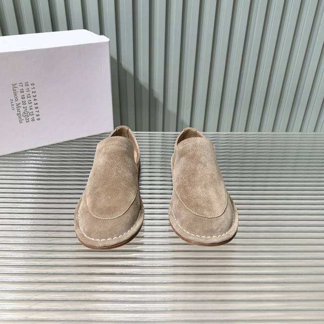 情侣款 Maison Margiela 玛吉拉mm6家tabi分趾鞋2025新品 芭蕾舞平底玛丽珍乐福鞋原版开模双层真皮鞋底 原版套楦鞋型很大方 搭配各种风格都