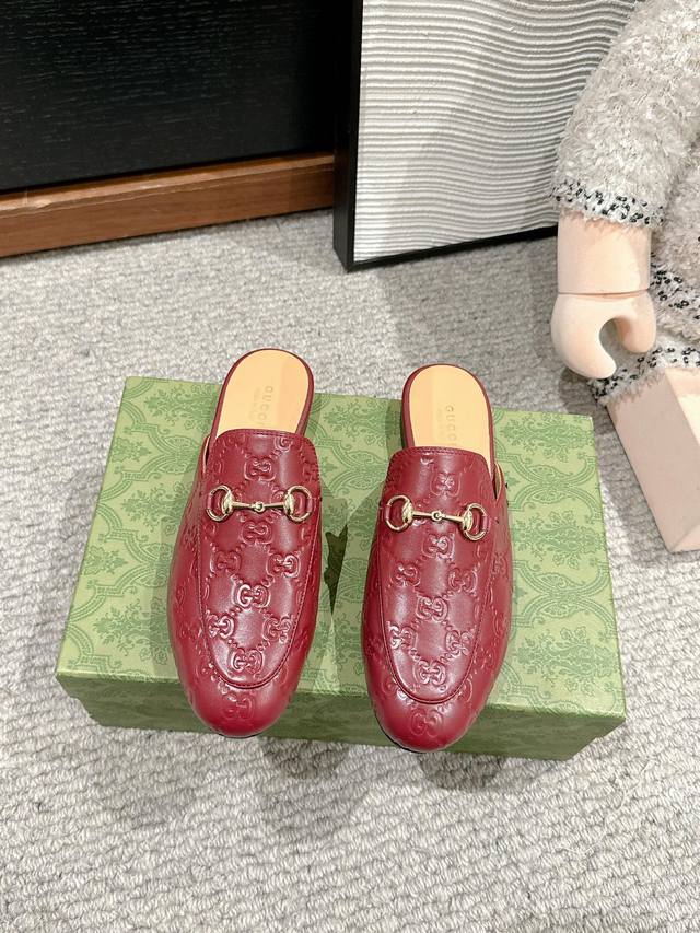 顶级品质Gucci Fw25 New Arrival～古驰gucci经典系列马拉扣半拖鞋经典马拉扣乐福鞋，尽显华丽优雅气质～上脚无敌美腻～时尚百搭还超级的好穿哦