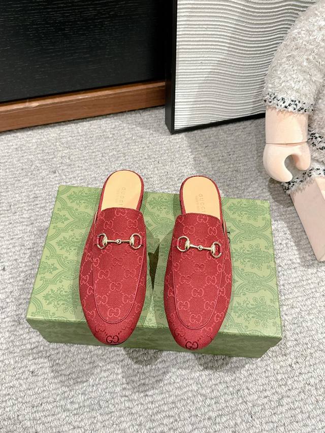 顶级品质Gucci Fw25 New Arrival～古驰gucci经典系列马拉扣半拖鞋经典马拉扣乐福鞋，尽显华丽优雅气质～上脚无敌美腻～时尚百搭还超级的好穿哦