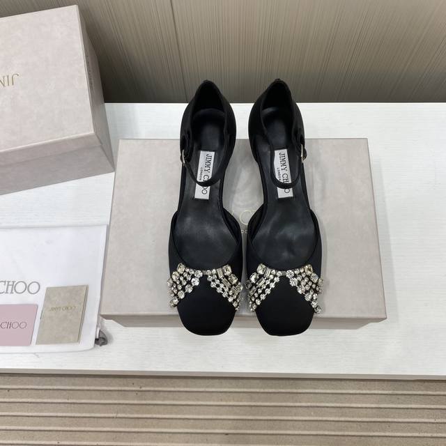 出厂价New . Sy Best For You_______________________________Jimmy Choo 尖头水钻高跟鞋一双适合任何场