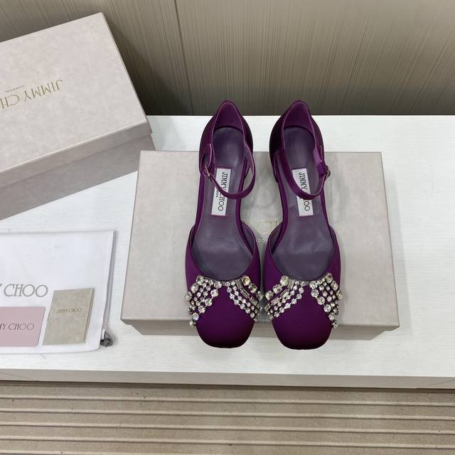 出厂价New . Sy Best For You_______________________________Jimmy Choo 尖头水钻高跟鞋一双适合任何场