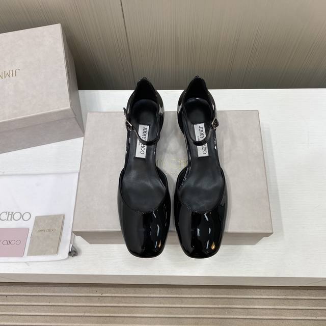 出厂价New . Sy Best For You_______________________________Jimmy Choo 尖头水钻高跟鞋一双适合任何场