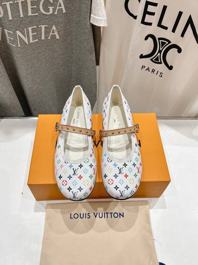 高版本出厂Louis Vuitton Ss25 New Arrival Lv驴牌春夏系列玛丽珍平底鞋单鞋新品简约精致，高级感满满，尽显优雅气质～上脚超好看，拉满