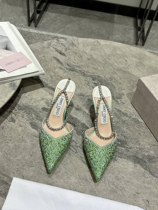 高版本出厂Jimmy Choo*｜Jc 吉米周2025Ss夏季新款烫钻高跟凉鞋原版套楦，完美的线条，简约大气上脚显气质粗跟舒适百搭，还能拉长双腿显高显瘦显腿长，