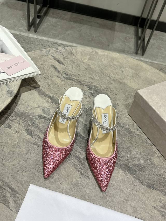 高版本出厂Jimmy Choo*｜Jc 吉米周2025Ss夏季新款烫钻高跟凉鞋原版套楦，完美的线条，简约大气上脚显气质粗跟舒适百搭，还能拉长双腿显高显瘦显腿长，