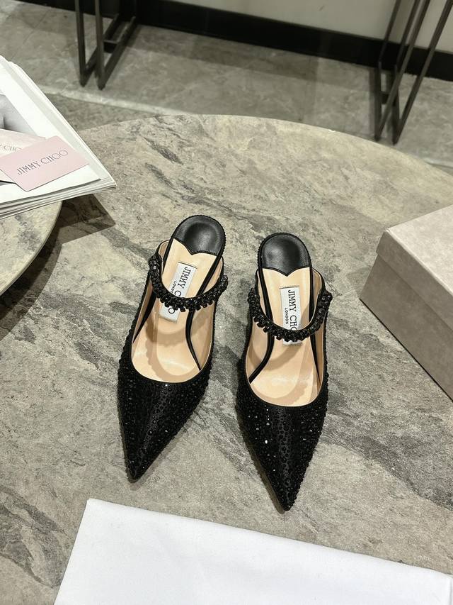 高版本出厂Jimmy Choo*｜Jc 吉米周2025Ss夏季新款烫钻高跟凉鞋原版套楦，完美的线条，简约大气上脚显气质粗跟舒适百搭，还能拉长双腿显高显瘦显腿长，