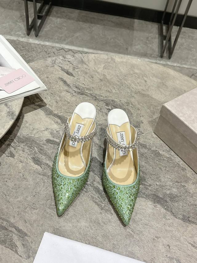 高版本出厂Jimmy Choo*｜Jc 吉米周2025Ss夏季新款烫钻高跟凉鞋原版套楦，完美的线条，简约大气上脚显气质粗跟舒适百搭，还能拉长双腿显高显瘦显腿长，